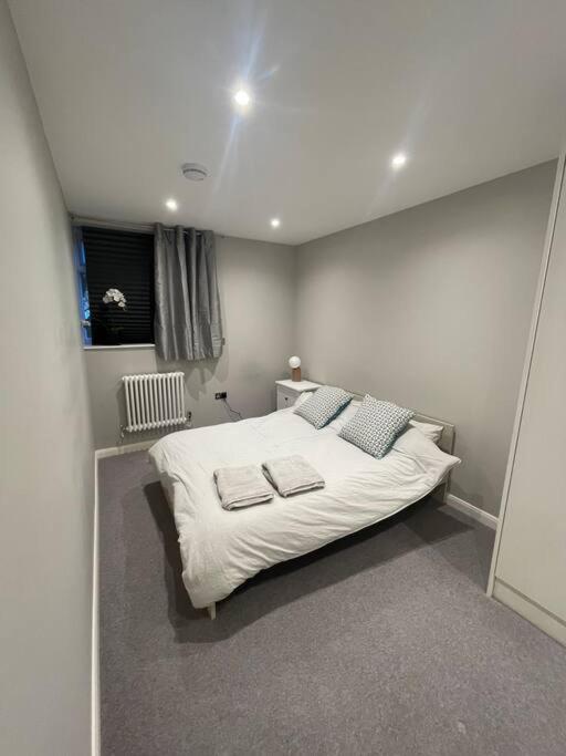 Apartamento Marvellous New Build 2 Bed Flat - 1 Ophelia Court Epsom Exterior foto